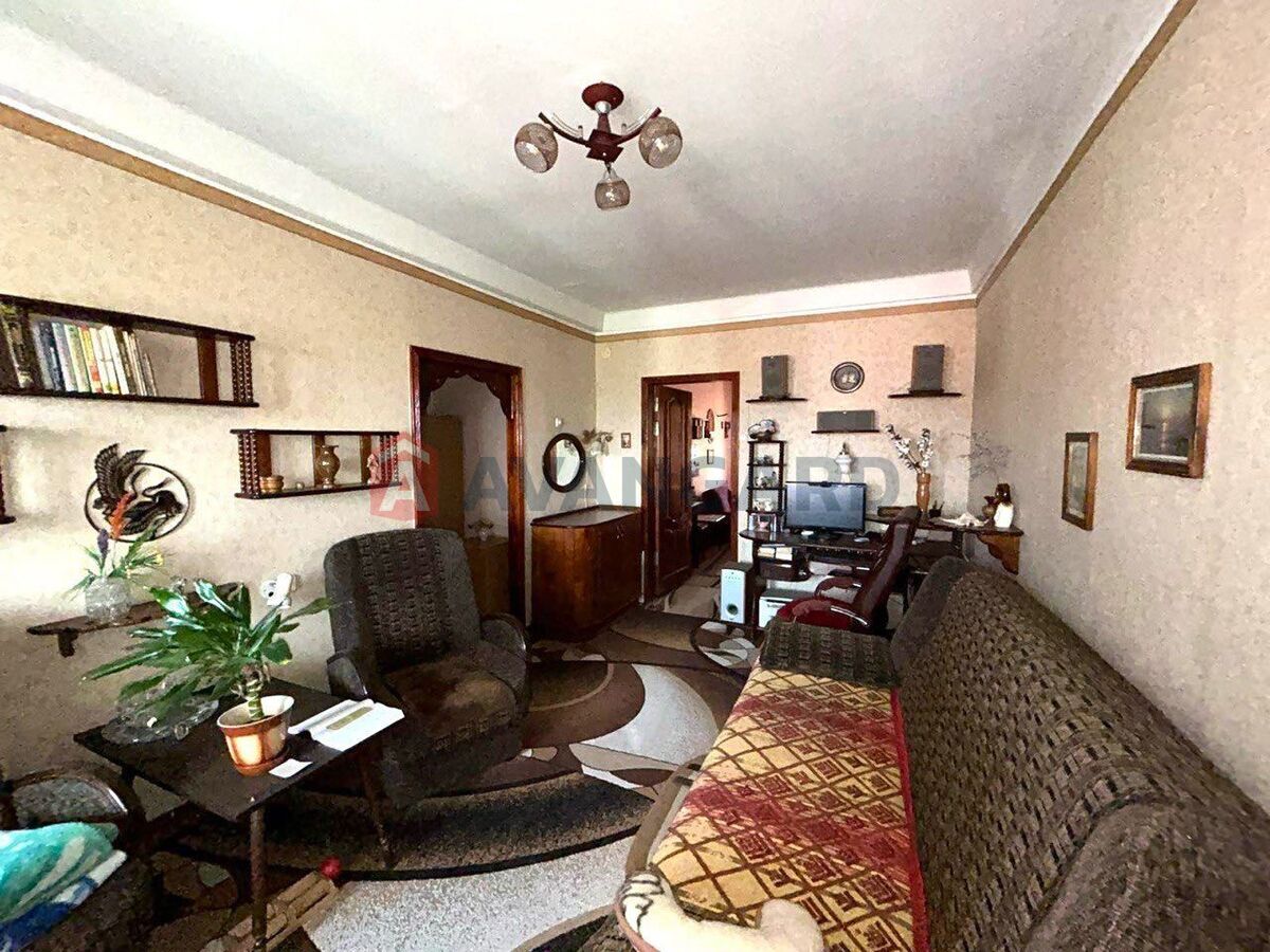 3 ��. ��������, 68/-/9 ��. �., 9/9 ������ ���� 7