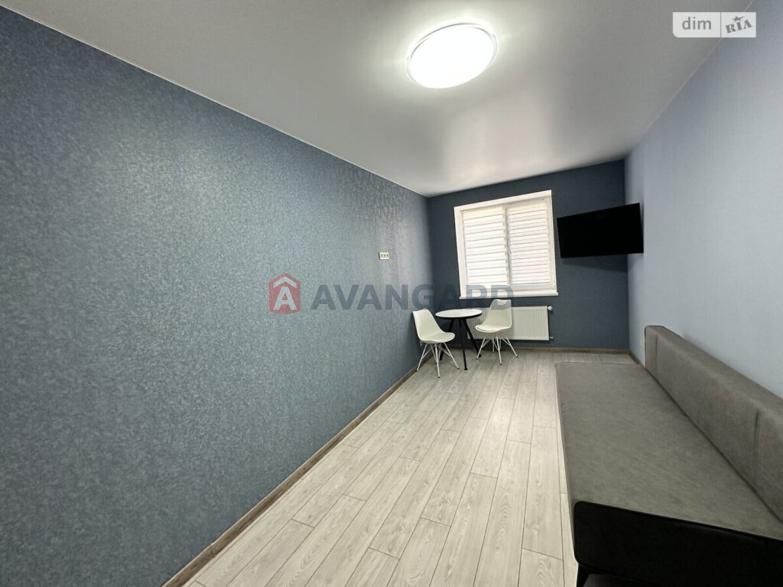 1 ��. ��������, 39/-/12 ��. �., 5/5 ������ ���� 16