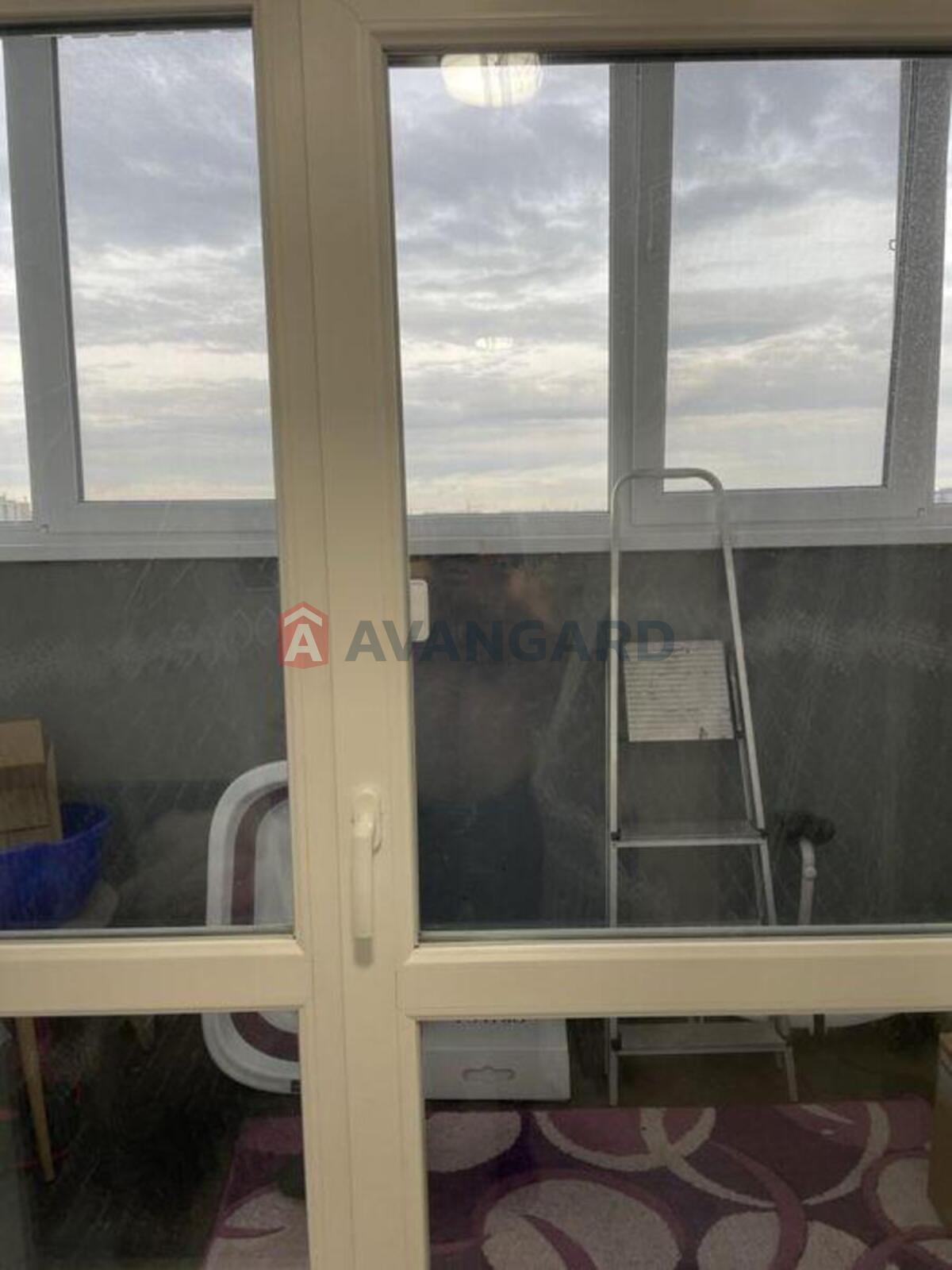 1 ��. ��������, 36/-/18 ��. �., 6/6 ������ ���� 8