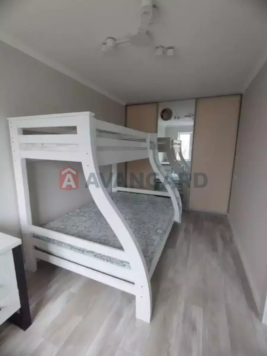 2 ��. ��������, 44/29/6 ��. �., 4/5 ������ ���� 7