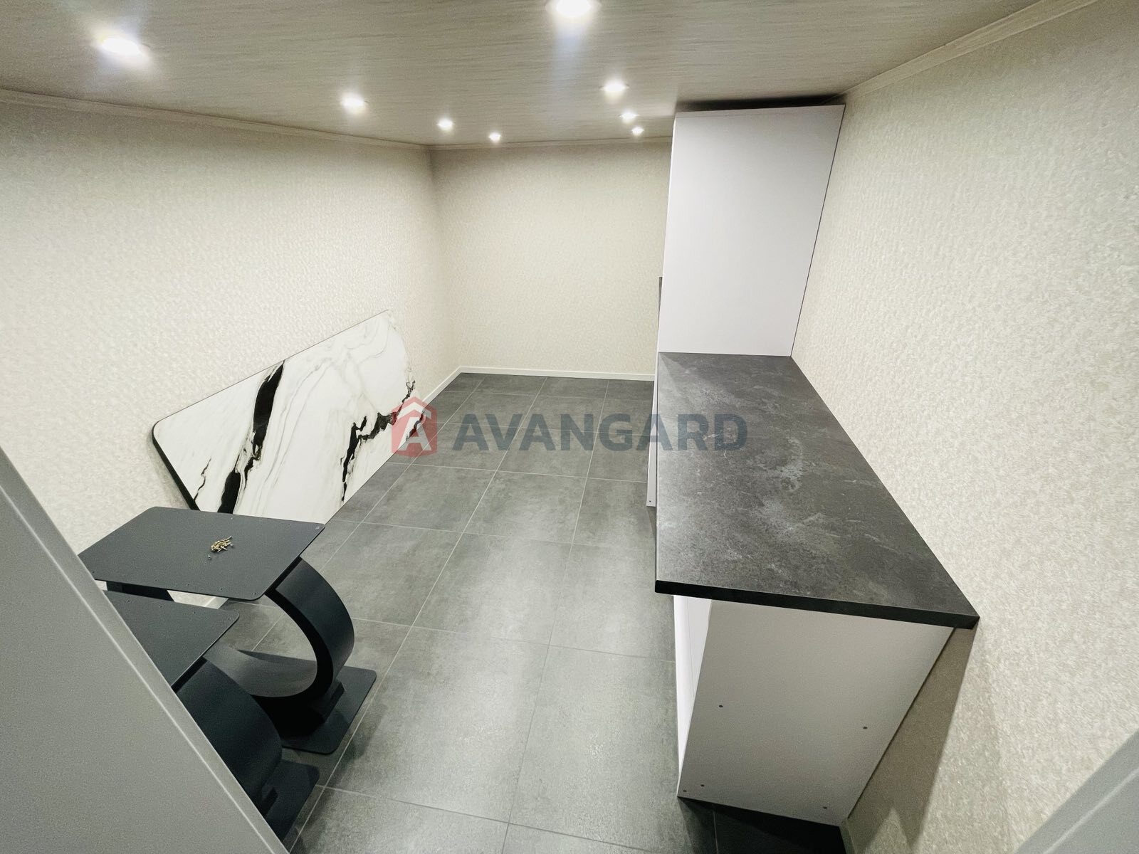 3 . , 132/-/20 . ., 18/18   28