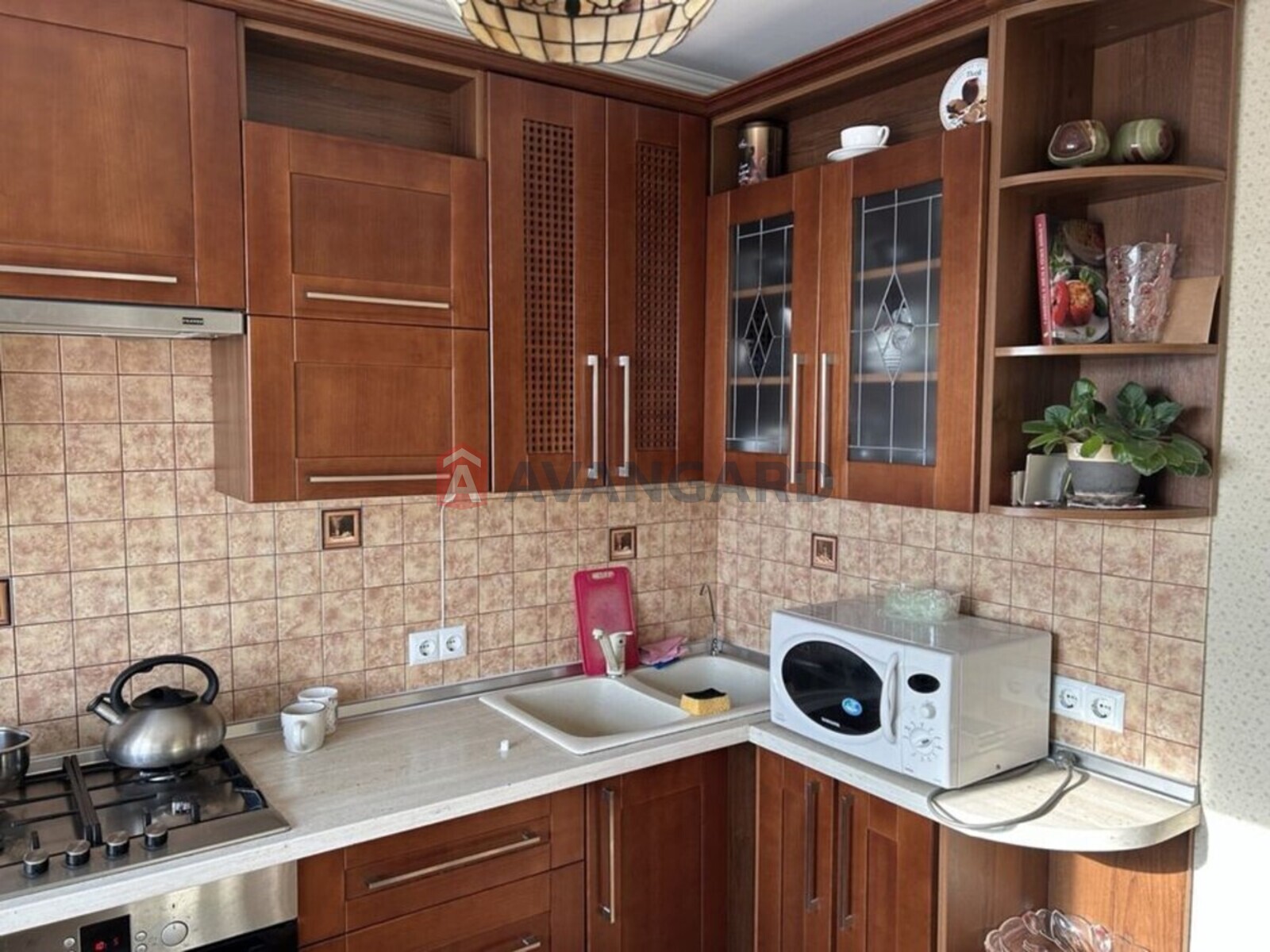 3 ��. ��������, 66/-/9 ��. �., 7/9 ������ ���� 3