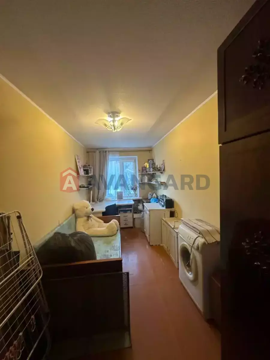 3 ��. ��������, 55/41/5 ��. �., 4/5 ������ ���� 6