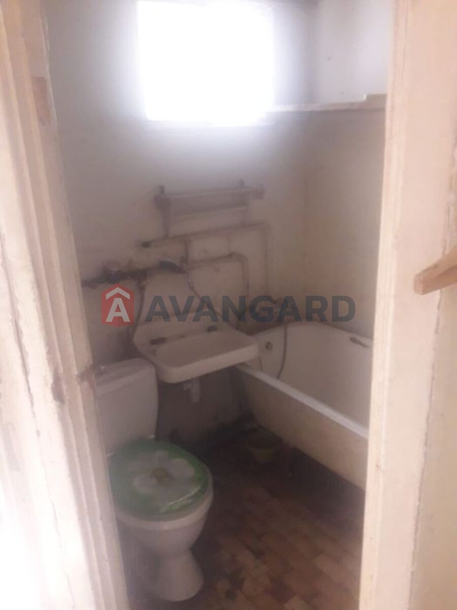 1 ��. ��������, 30/-/6 ��. �., 4/5 ������ ���� 5