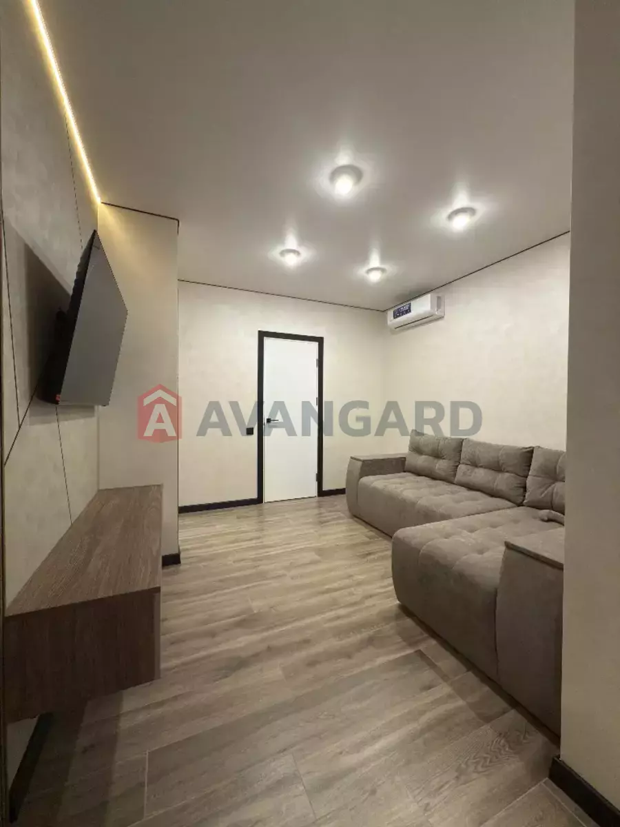 3 ��. ��������, 65/28/12 ��. �., 7/10 ������ ���� 5