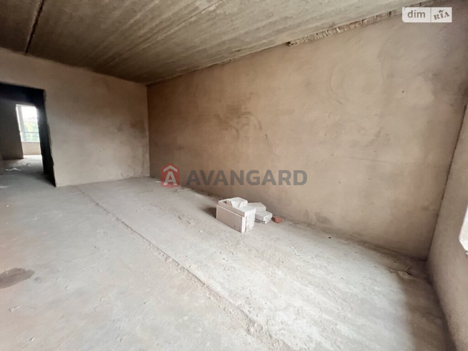 2 ��. ��������, 72/38/17 ��. �., 2/11 ������ ���� 4