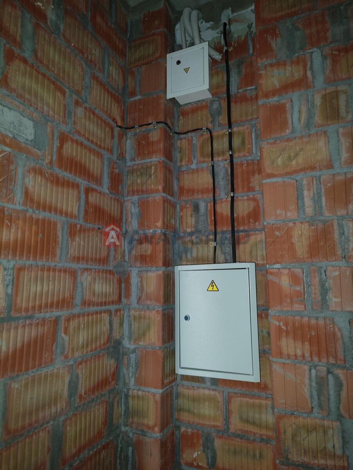 2 ��. ��������, 64/23/20 ��. �., 5/8 ������ ���� 11