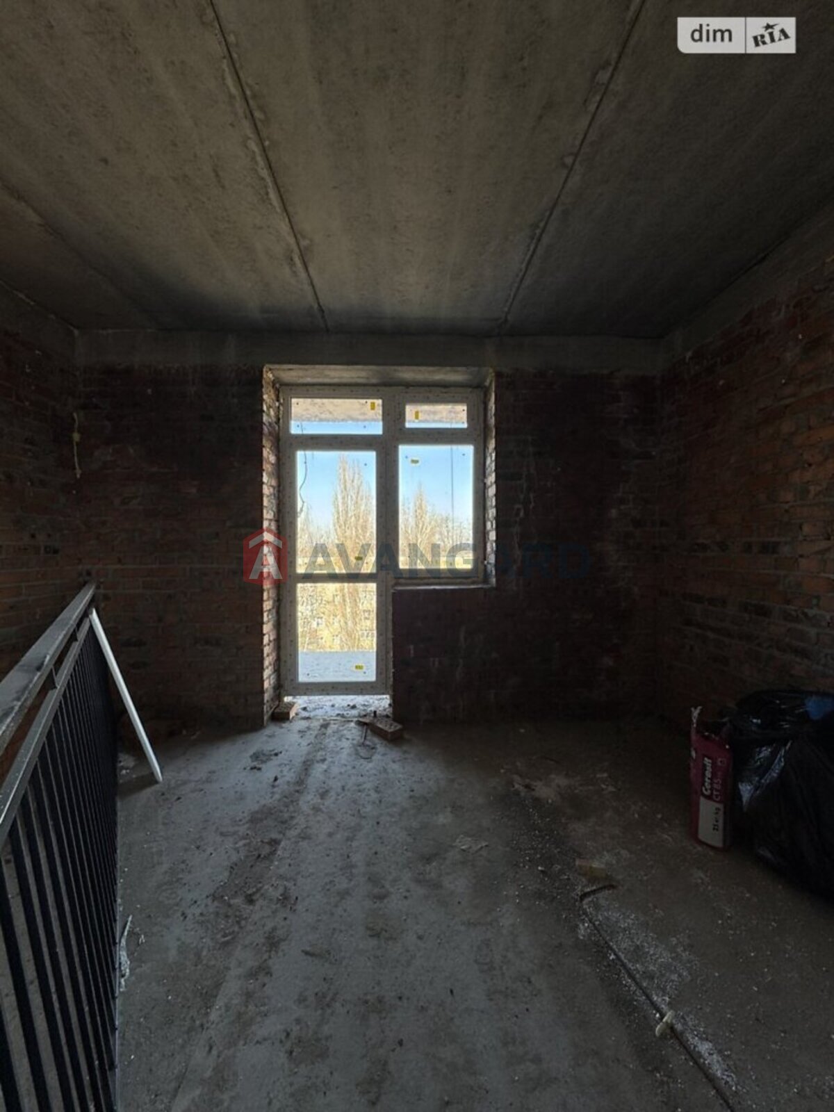 2 ��. ��������, 51/28/12 ��. �., 8/10 ������ ���� 6