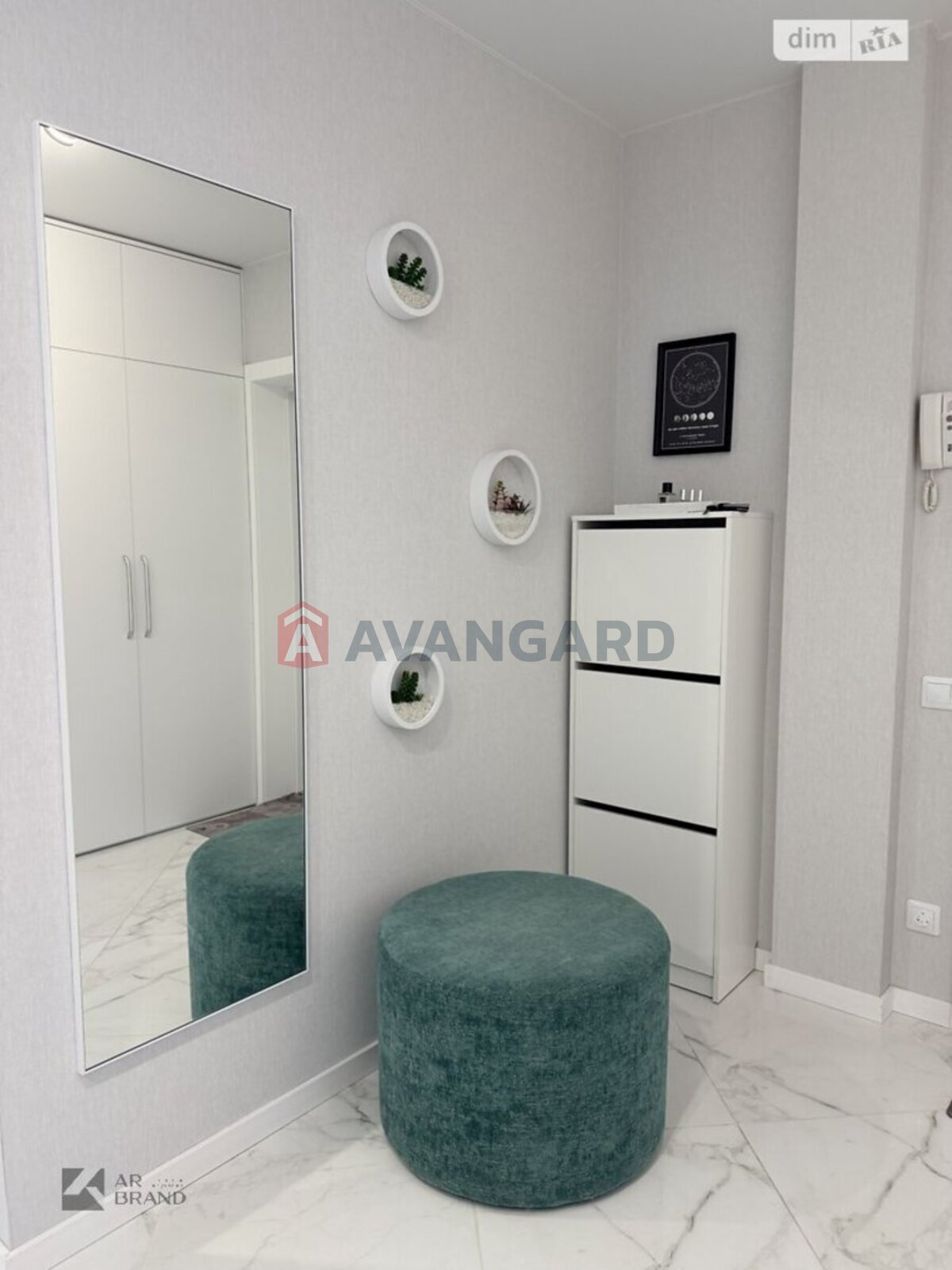 2 ��. ��������, 73/43/12 ��. �., 15/16 ������ ���� 6