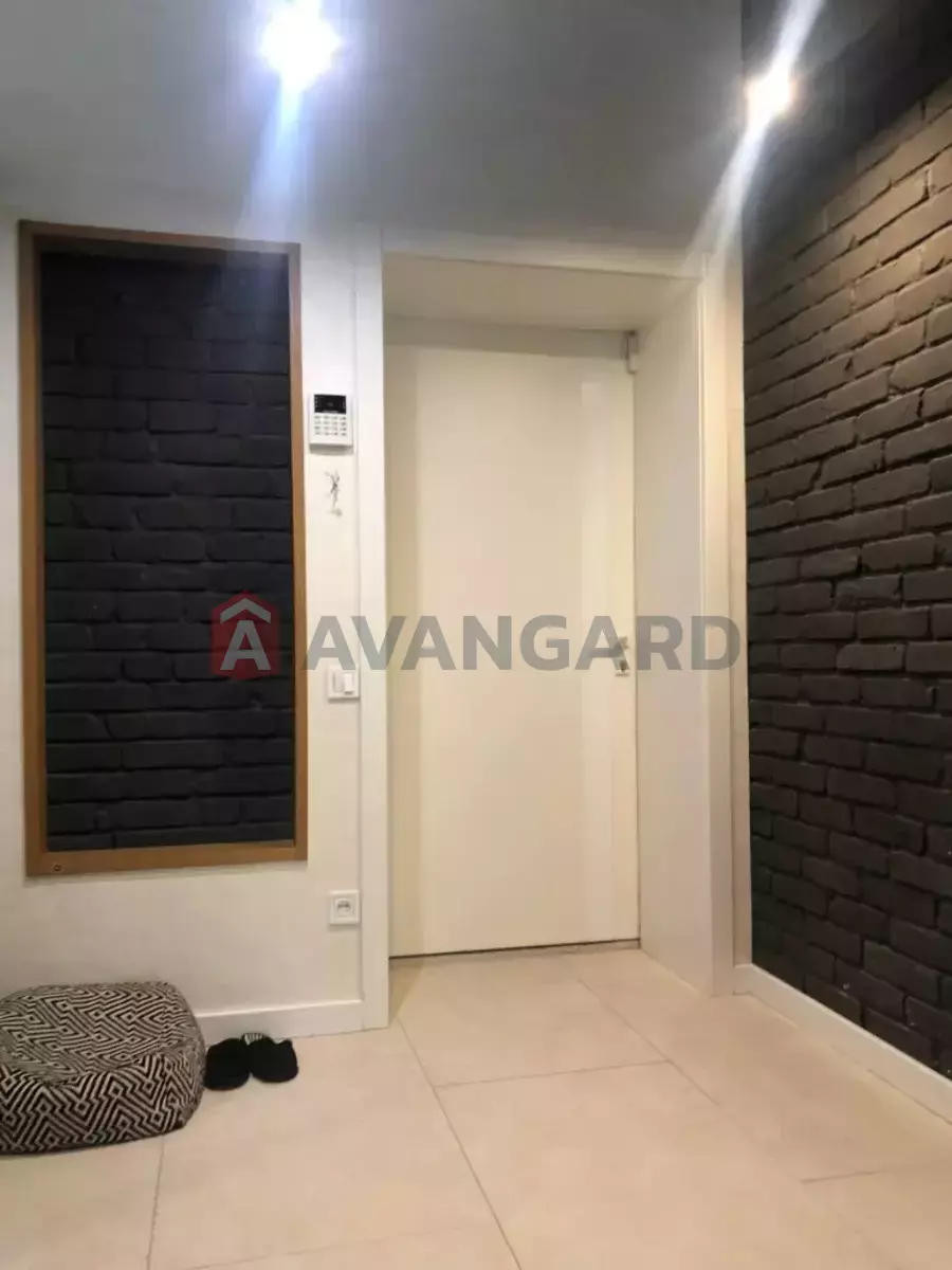 2 ��. ��������, 97/-/- ��. �., 3/5 ������ ���� 13