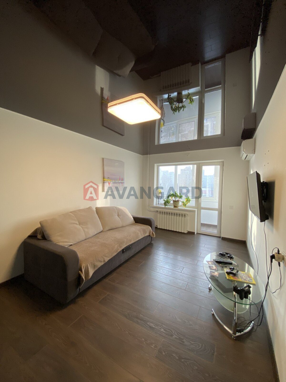 3 . , 70/-/8 . ., 4/9   9