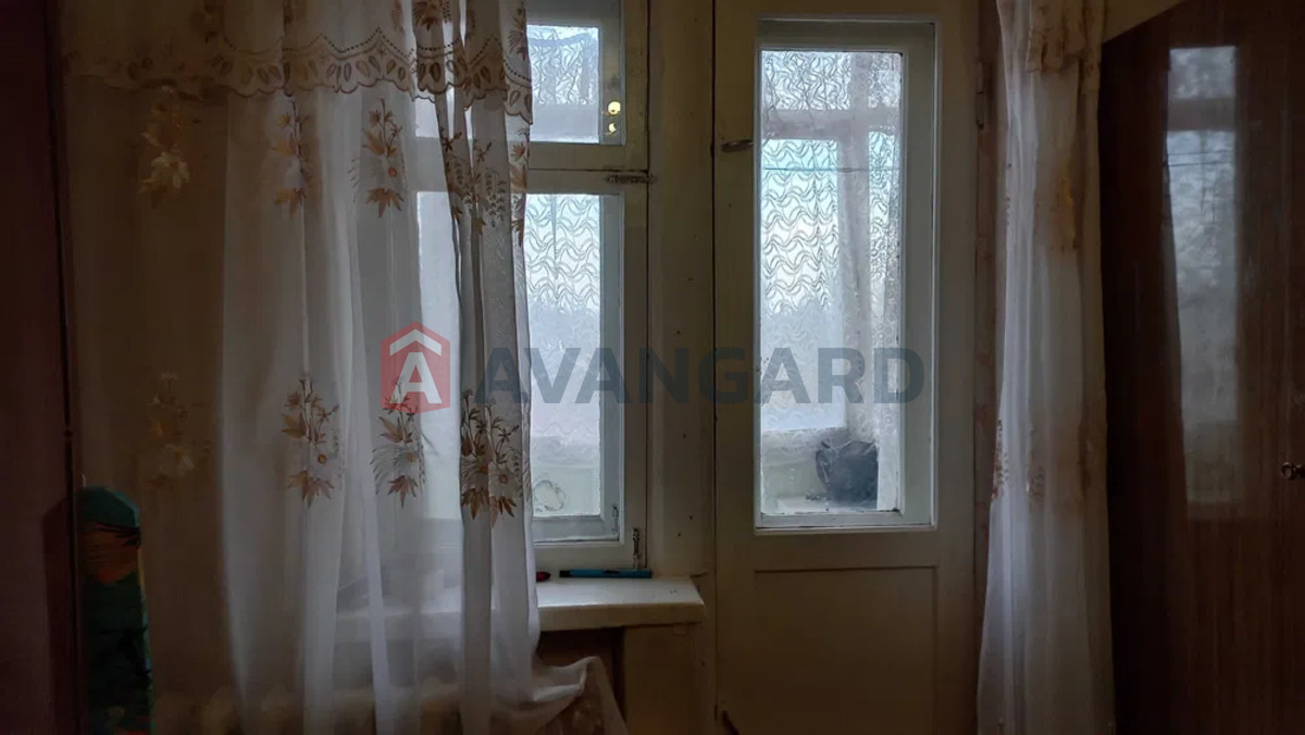 1 ����. ��������, 31/-/6 ��. �., 5/5 ���� ���� 11