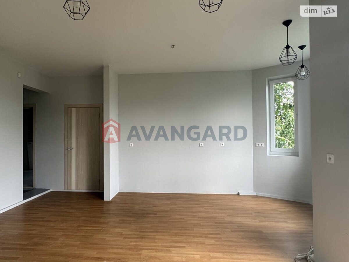 5 ��. ��������, 215/86/13 ��. �., 1/2 ������ ���� 11