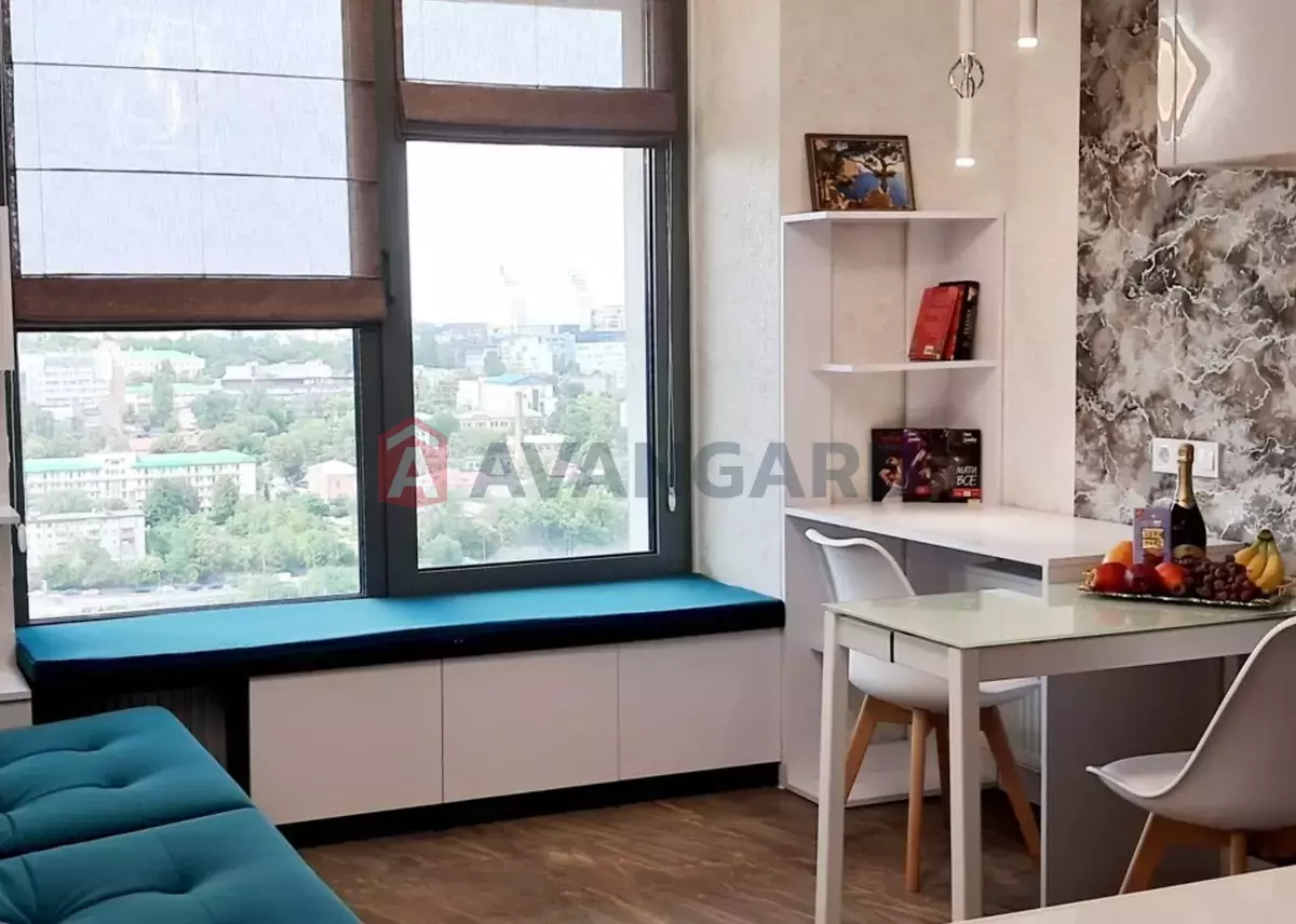 1 ����. ��������, 30/-/- ��. �., 28/32 ���� ���� 12