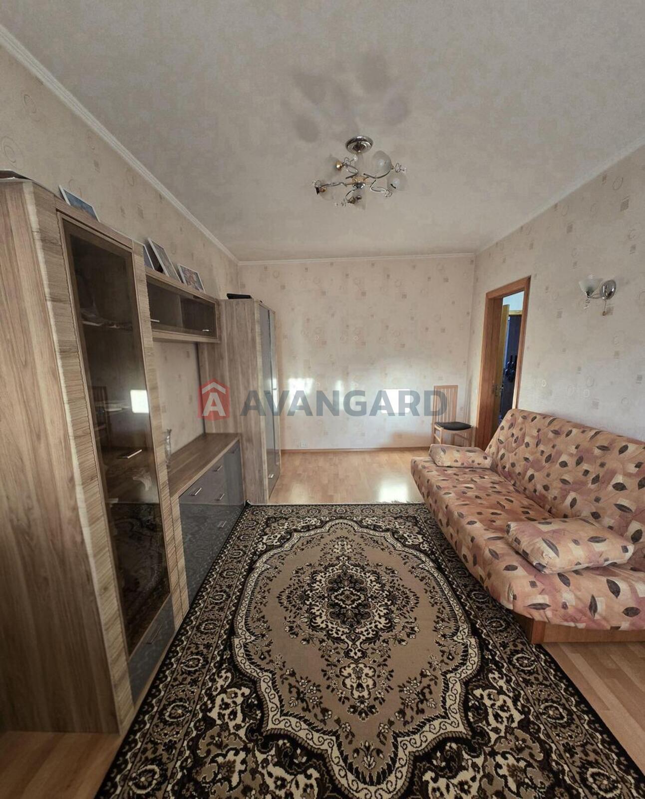 3 ��. ��������, 71/-/8 ��. �., 11/16 ������ ���� 12