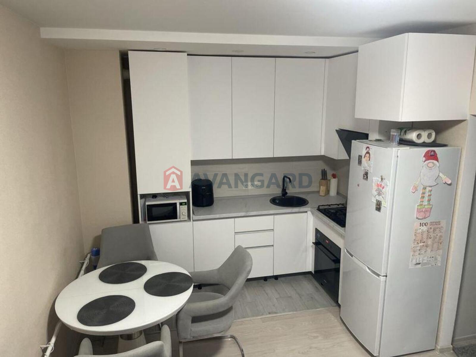 1 ��. ��������, 36/-/18 ��. �., 6/6 ������ ���� 3