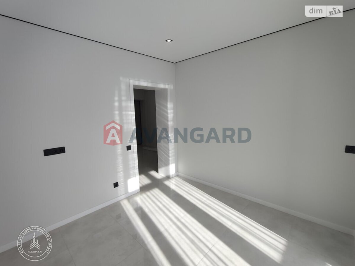 1 ��. ��������, 50/-/14 ��. �., 2/3 ������ ���� 10