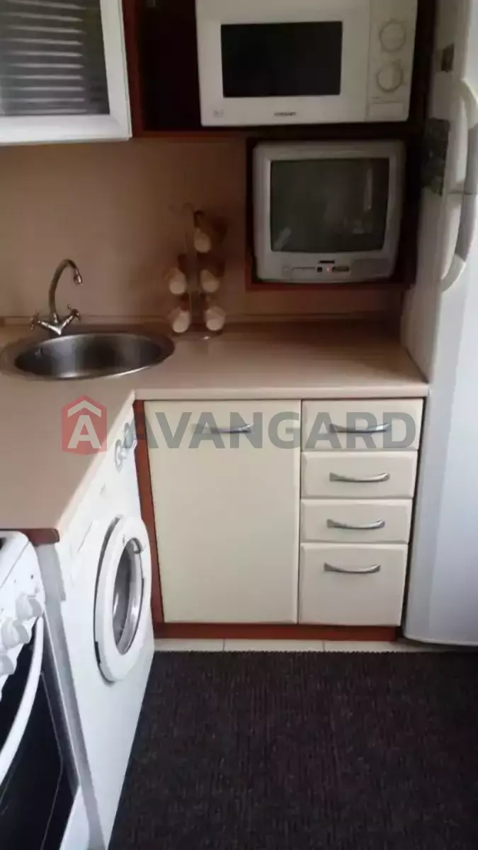 2 ��. ��������, 43/-/5 ��. �., 5/5 ������ ���� 13