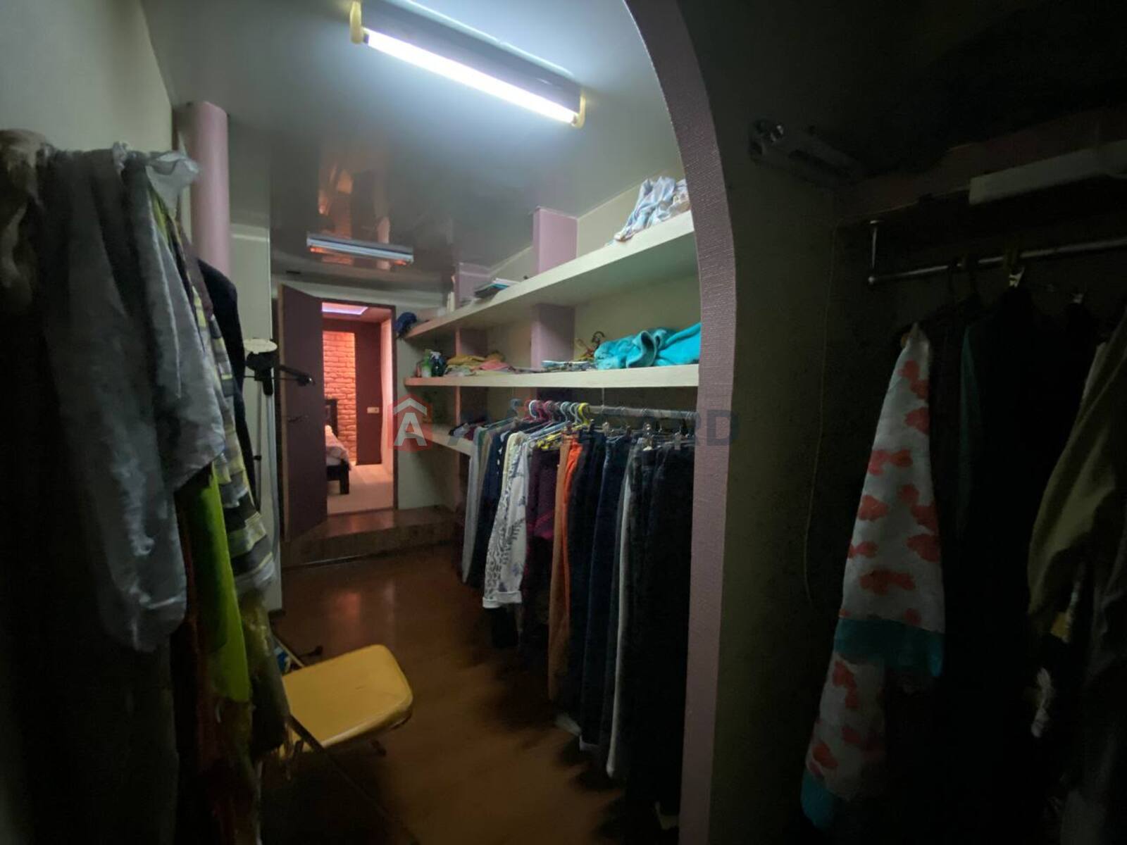 3 ��. ��������, 93,44/32,2/28,4 ��. �., 6/13 ������ ���� 3