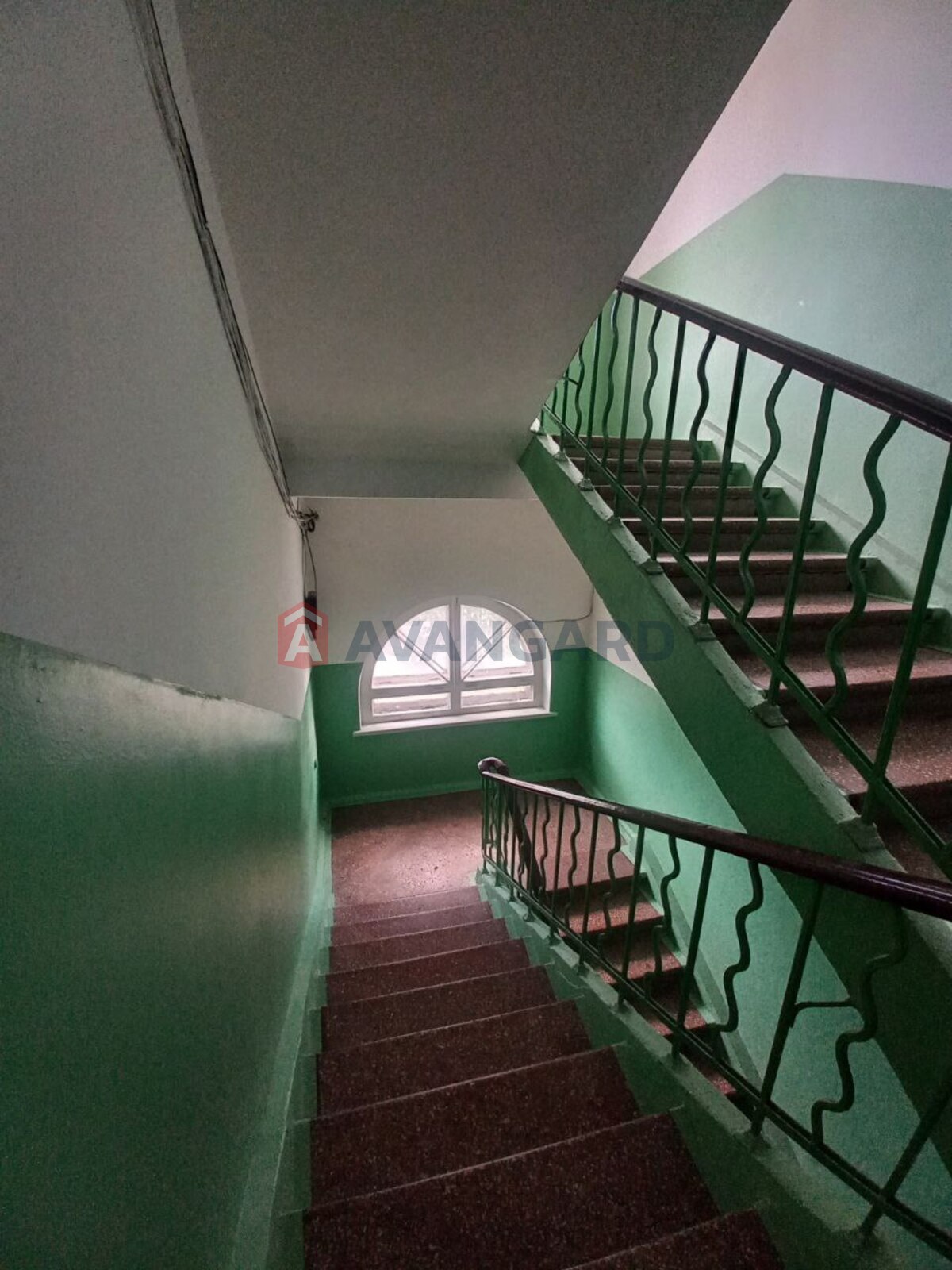 2 ��. ��������, 52/-/7 ��. �., 2/3 ������ ���� 14