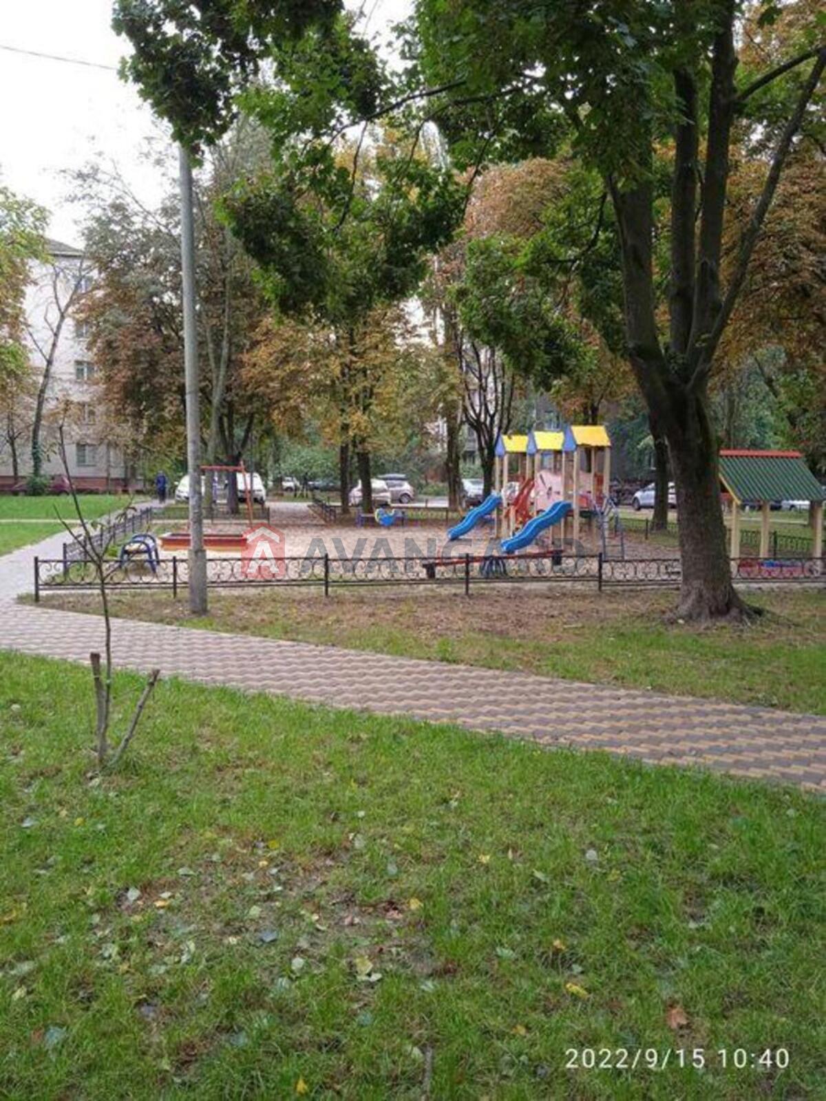 2 ��. ��������, 48/-/7 ��. �., 2/5 ������ ���� 15