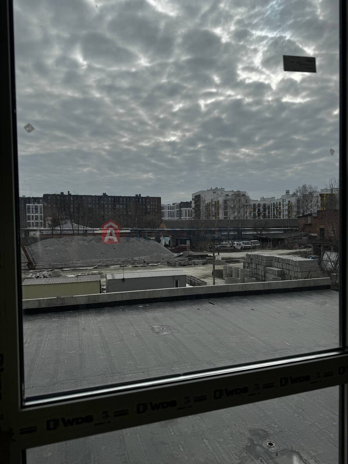 3 ��. ��������, 80,7/42,51/15,45 ��. �., 2/9 ������ ���� 8