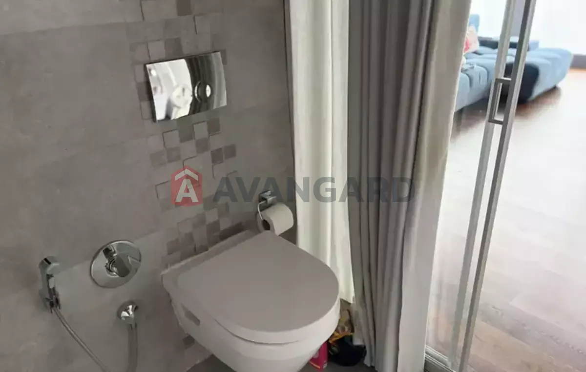 3 ��. ��������, 92/-/- ��. �., 11/11 ������ ���� 8