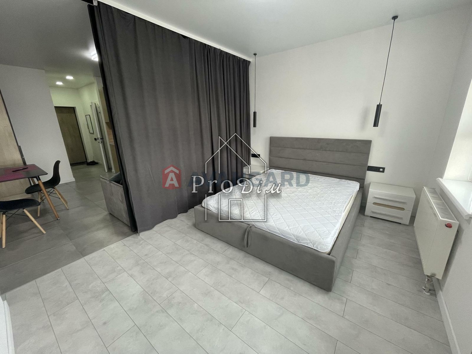 1 ��. ��������, 37/23/11 ��. �., 15/28 ������ ���� 1