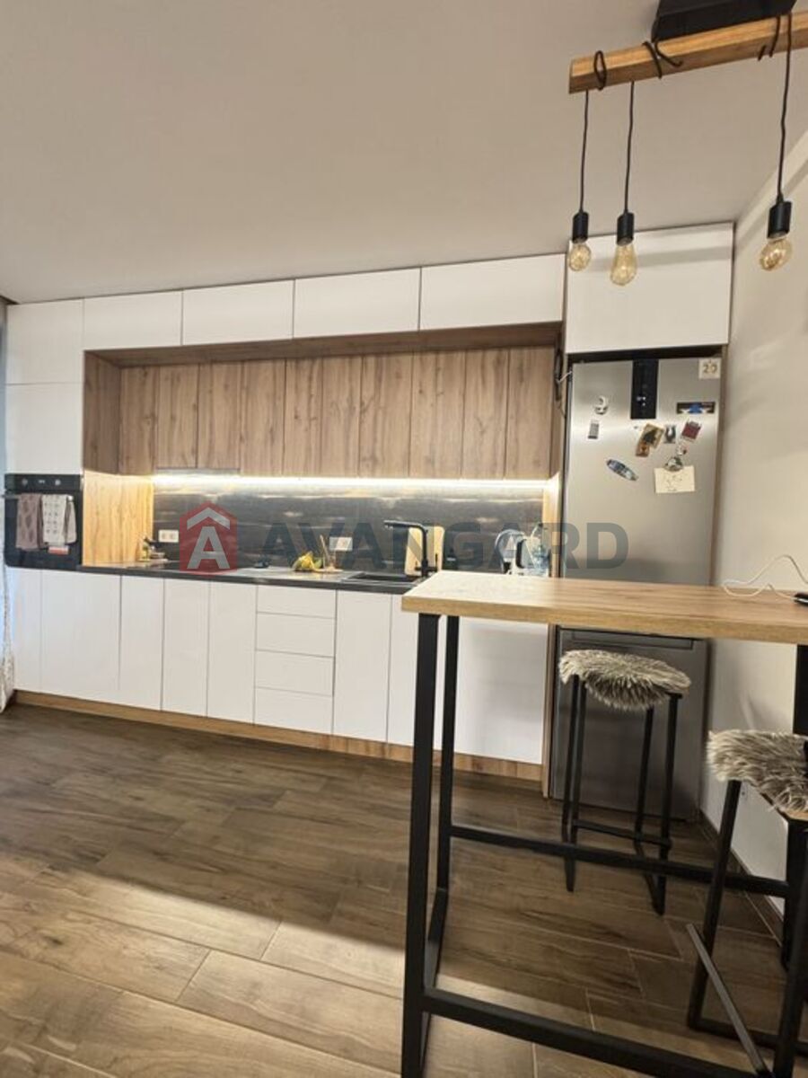 2 ��. ��������, 71/-/25 ��. �., 1/5 ������ ���� 6