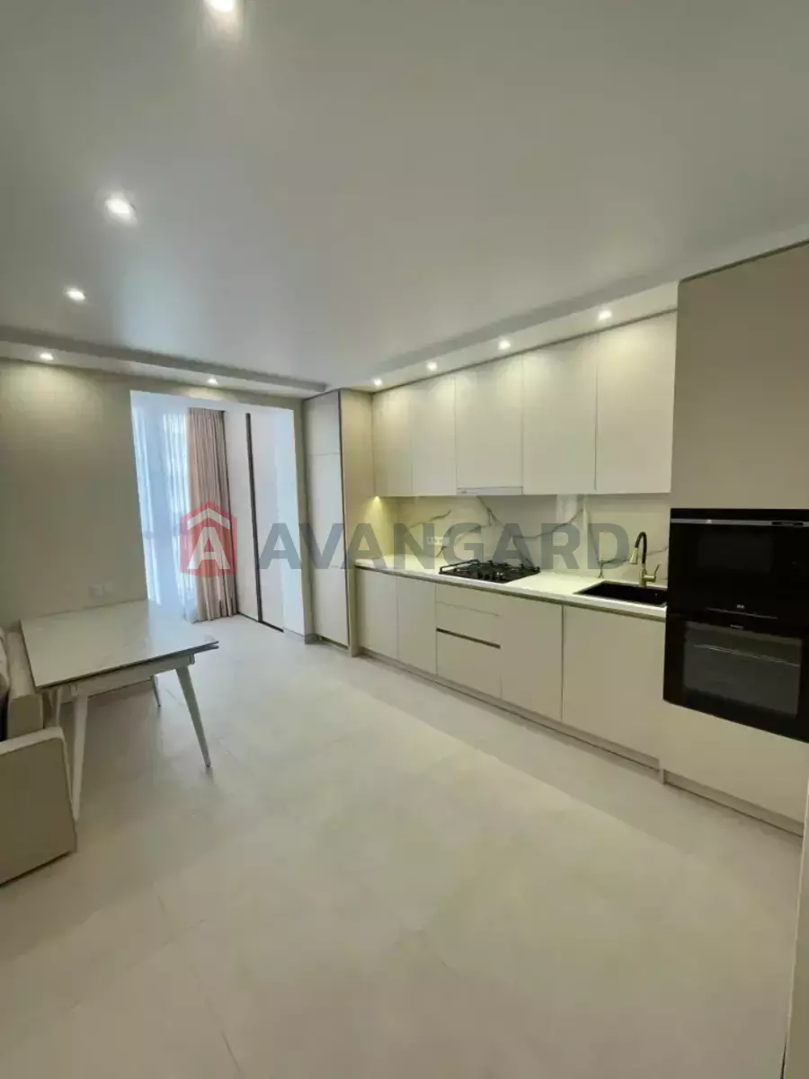 1 ����. ��������, 46/22/12 ��. �., 8/10 ���� ���� 9