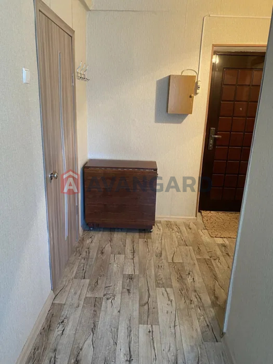 1 ��. ��������, 30/-/7 ��. �., 2/5 ������ ���� 7