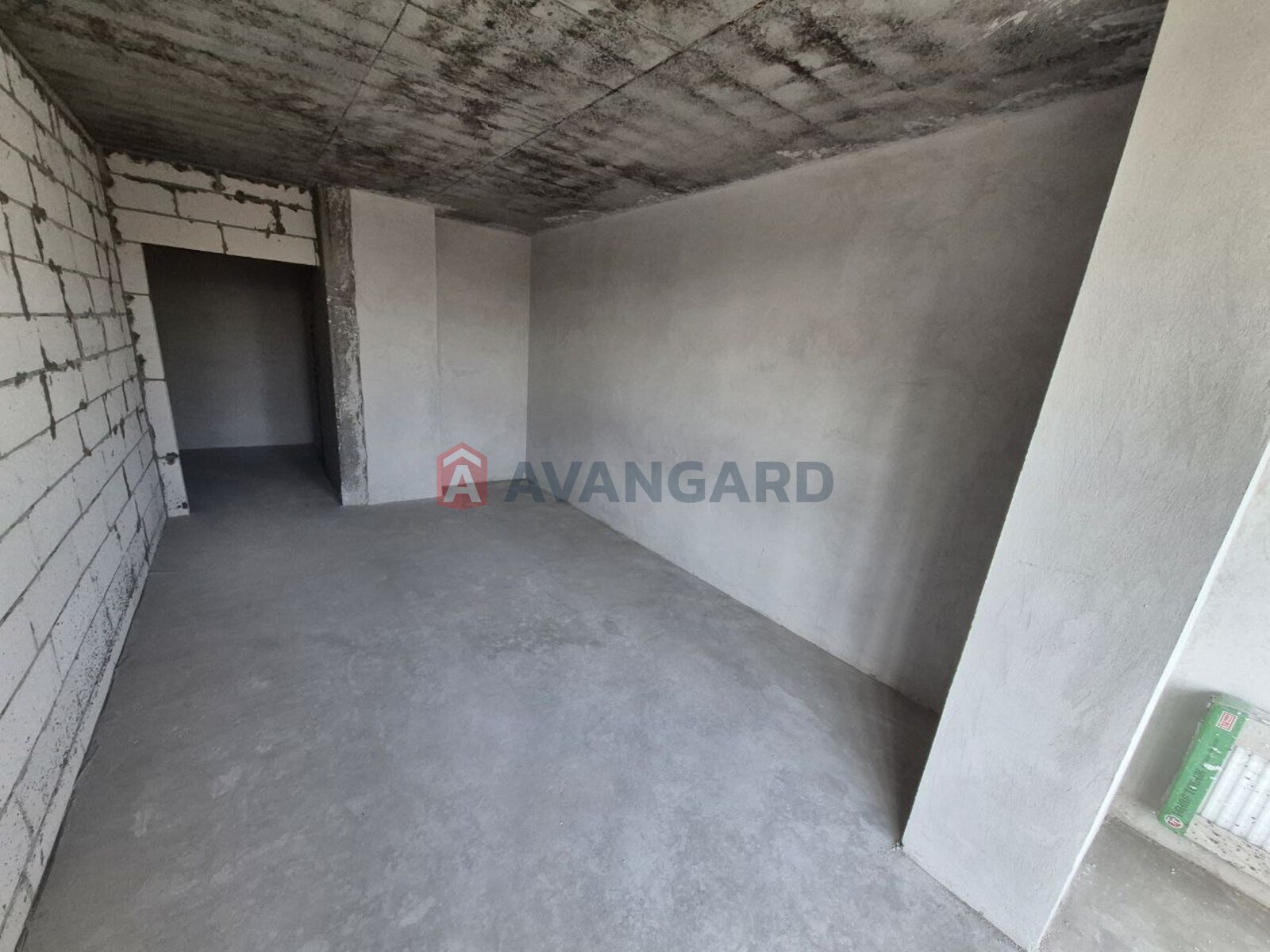 3 ��. ��������, 96,52/50,82/11,2 ��. �., 5/9 ������ ���� 4