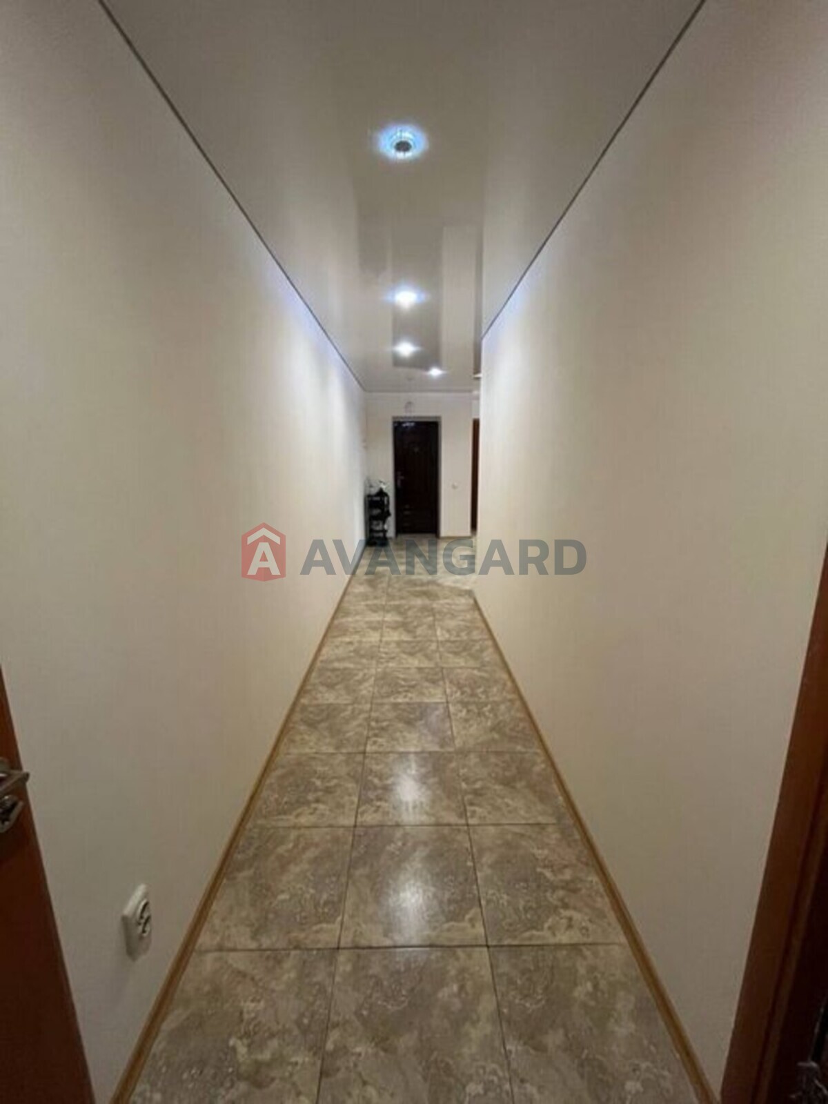 3 ��. ��������, 95/-/11 ��. �., 4/6 ������ ���� 4