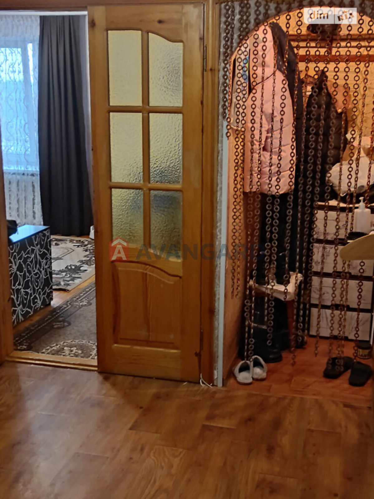 3 ��. ��������, 72/-/- ��. �., 12/14 ������ ���� 6