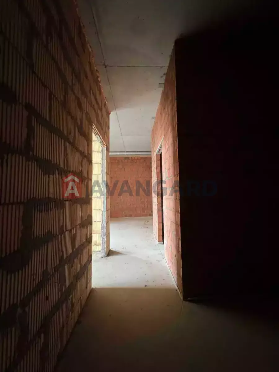 2 ��. ��������, 49/-/- ��. �., 10/10 ������ ���� 9