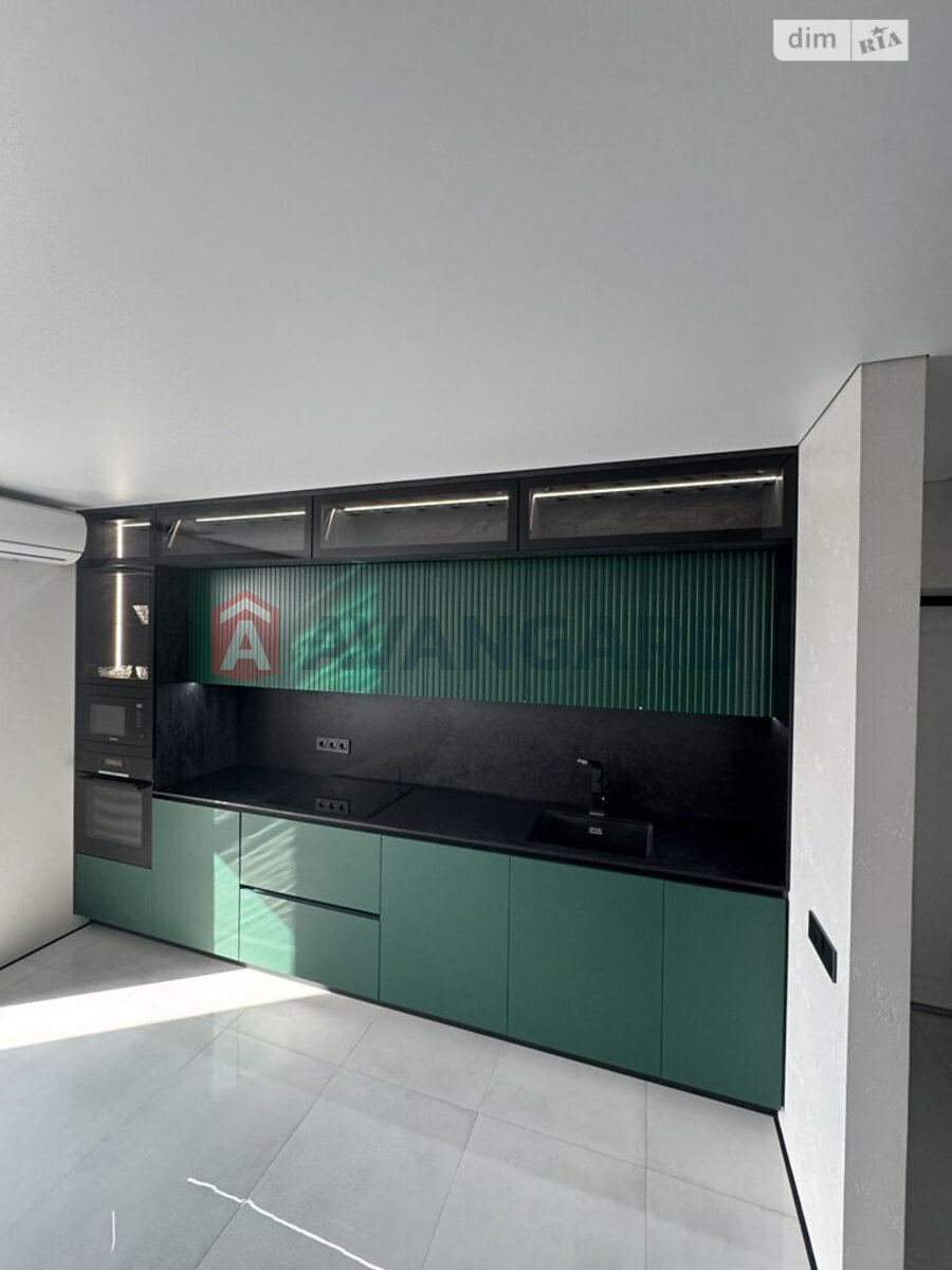 3 ��. ��������, 97/60/17 ��. �., 5/6 ������ ���� 19