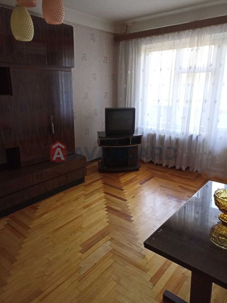 3 . , 68.6/45.4/7.3 . ., 3/9   1