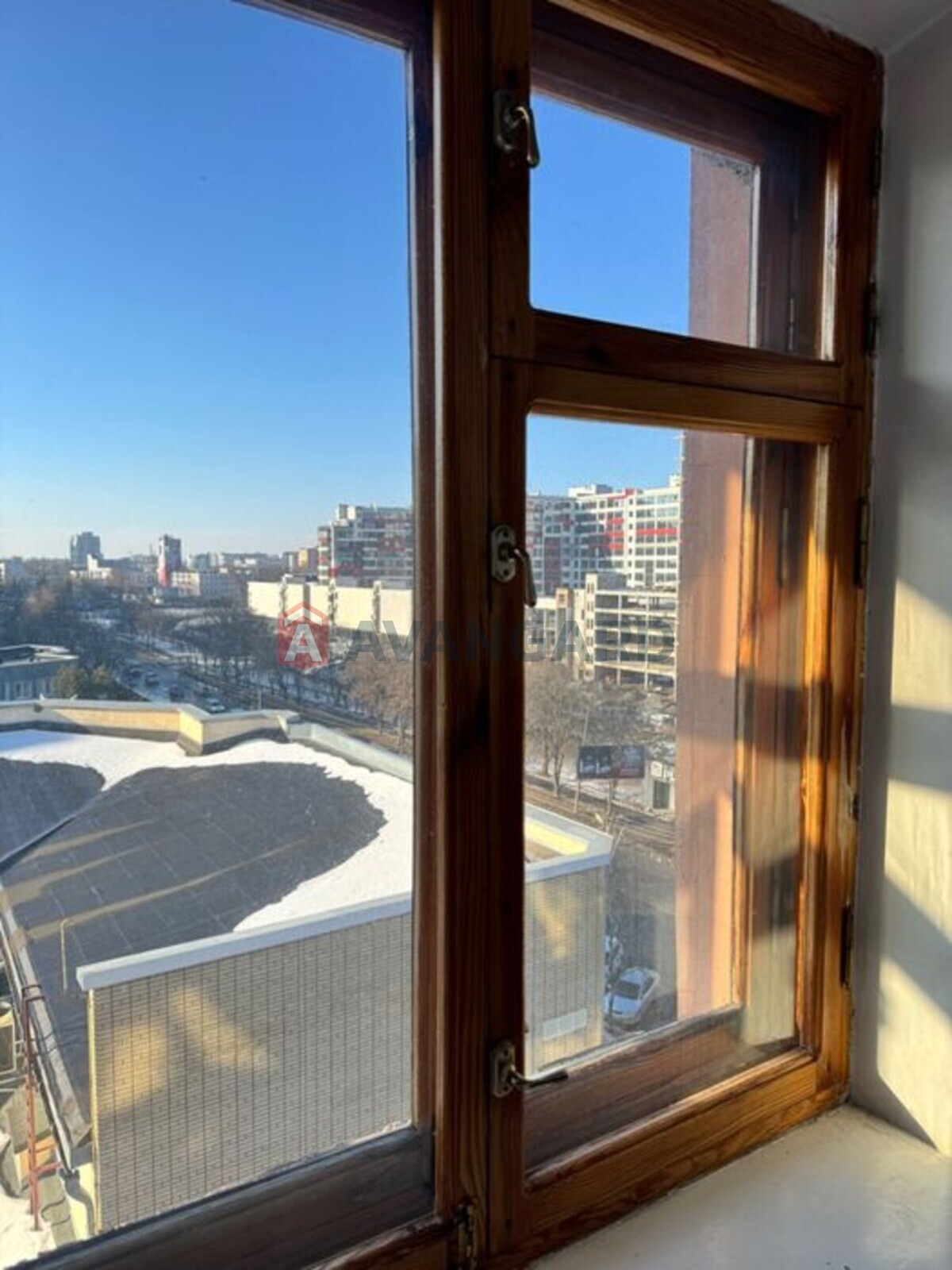 3 ��. ��������, 72/-/8 ��. �., 7/10 ������ ���� 14