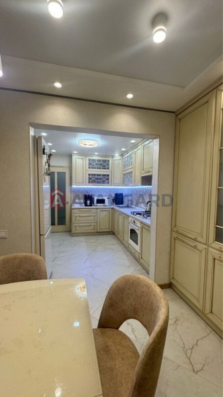 2 ��. ��������, 76/-/11 ��. �., 1/10 ������ ���� 20