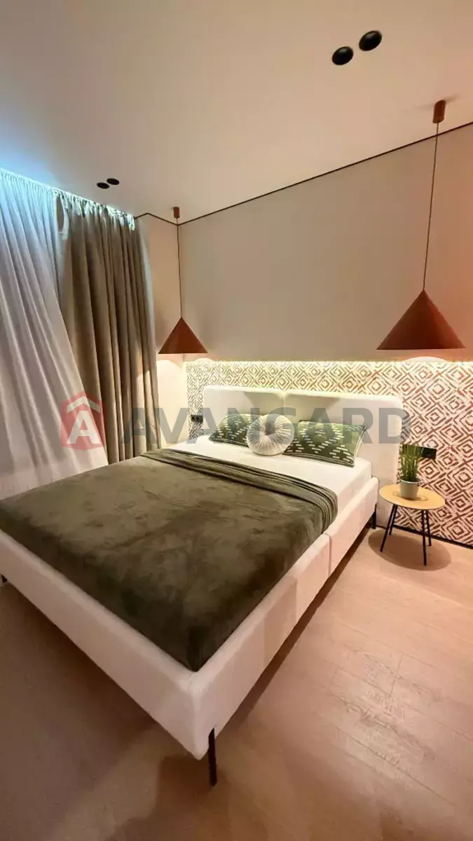 3 ��. ��������, 60/-/- ��. �., 8/24 ������ ���� 13