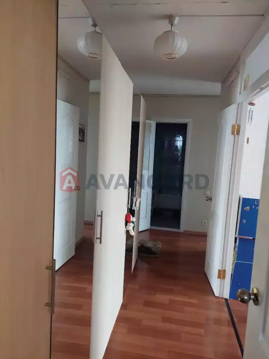 2 ��. ��������, 50/29/7 ��. �., 10/10 ������ ���� 3