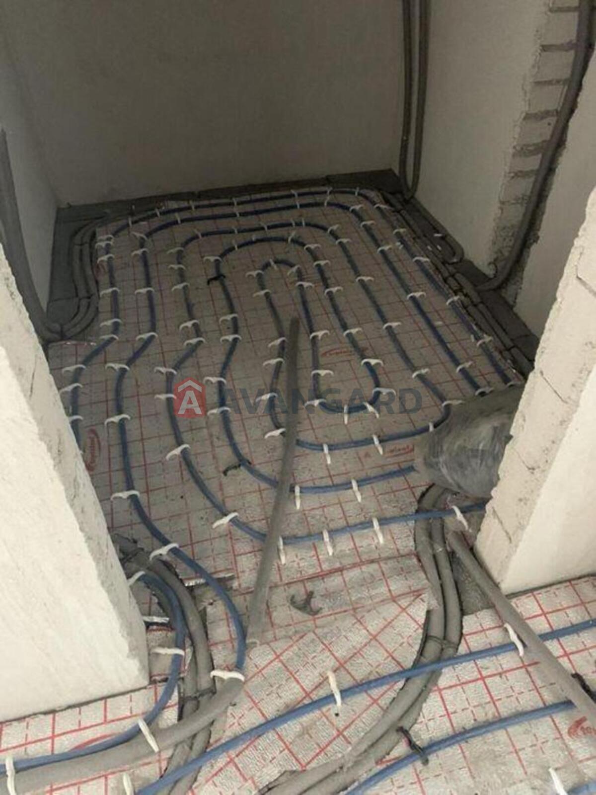 1 ��. ��������, 40/-/14 ��. �., 5/10 ������ ���� 9