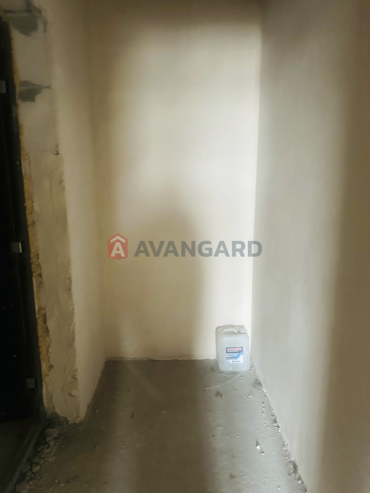 3 ��. ��������, 85/-/12 ��. �., 6/10 ������ ���� 15