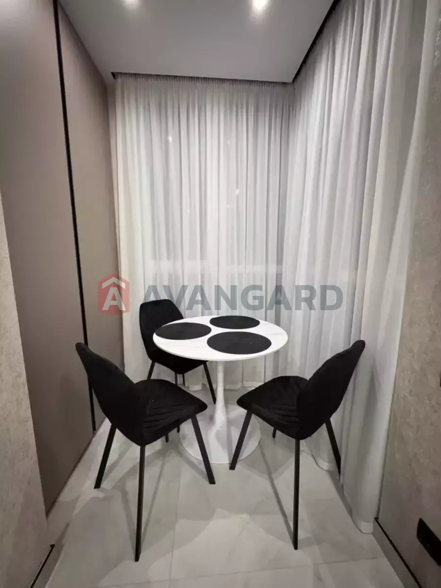 1 ��. ��������, 45/-/- ��. �., 8/10 ������ ���� 5