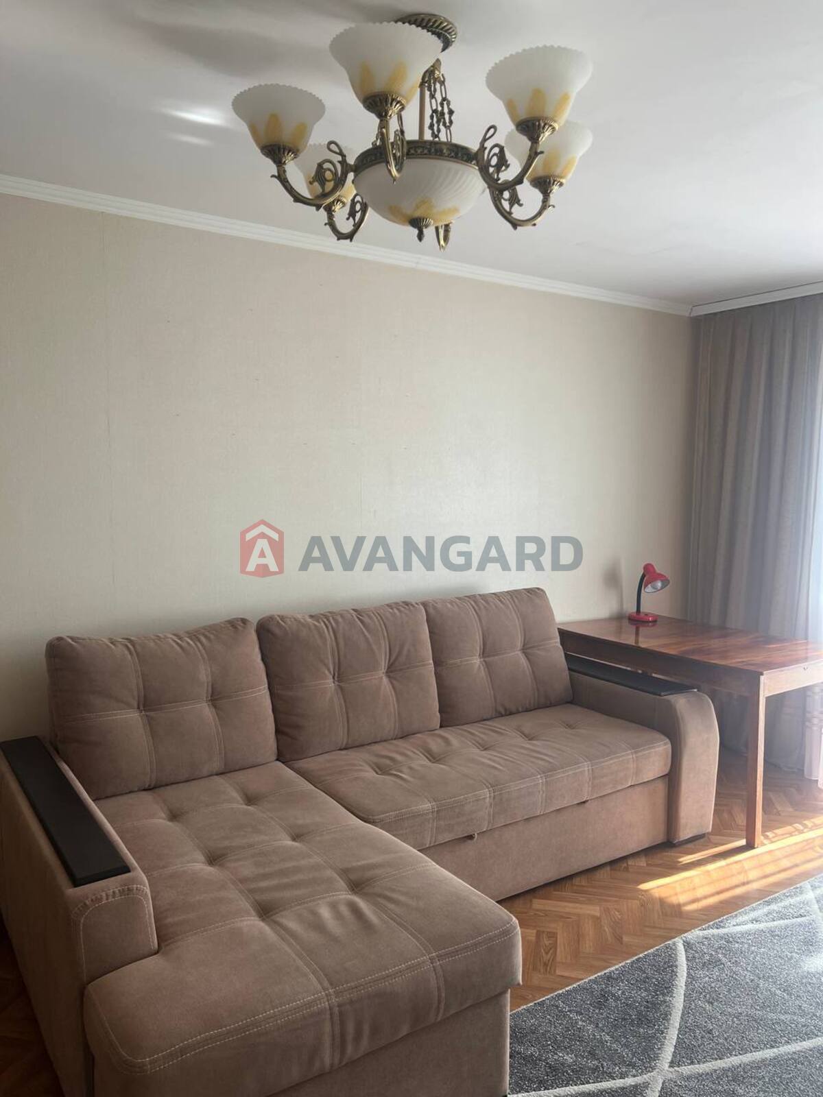 2 кім. квартира, 75/-/- кв. м., 8/10 поверх фото 1 2 кім. квартира, 75/-/- кв. м., 8/10 поверх фото 1