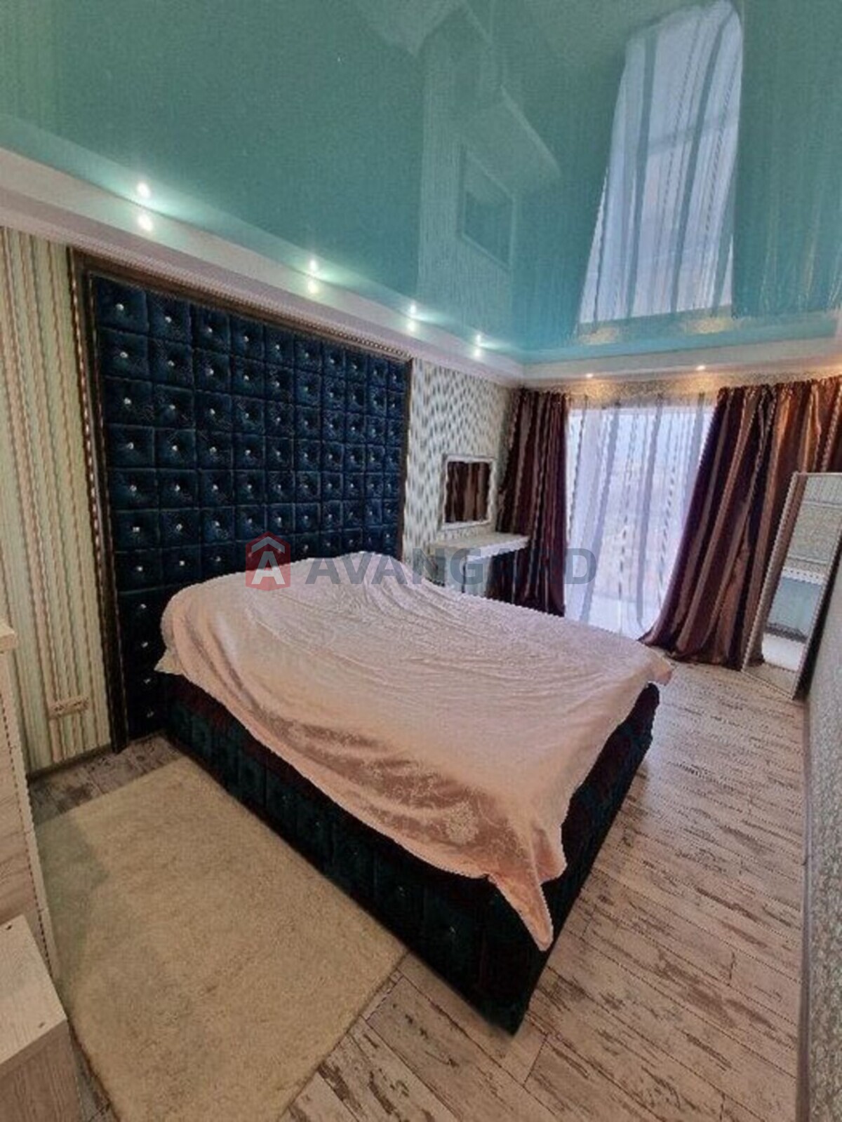 3 ��. ��������, 63/-/9 ��. �., 7/8 ������ ���� 4