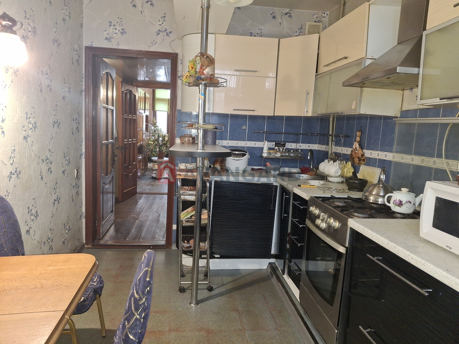 2 ����. ��������, 54/30/11 ��. �., 4/4 ���� ���� 1