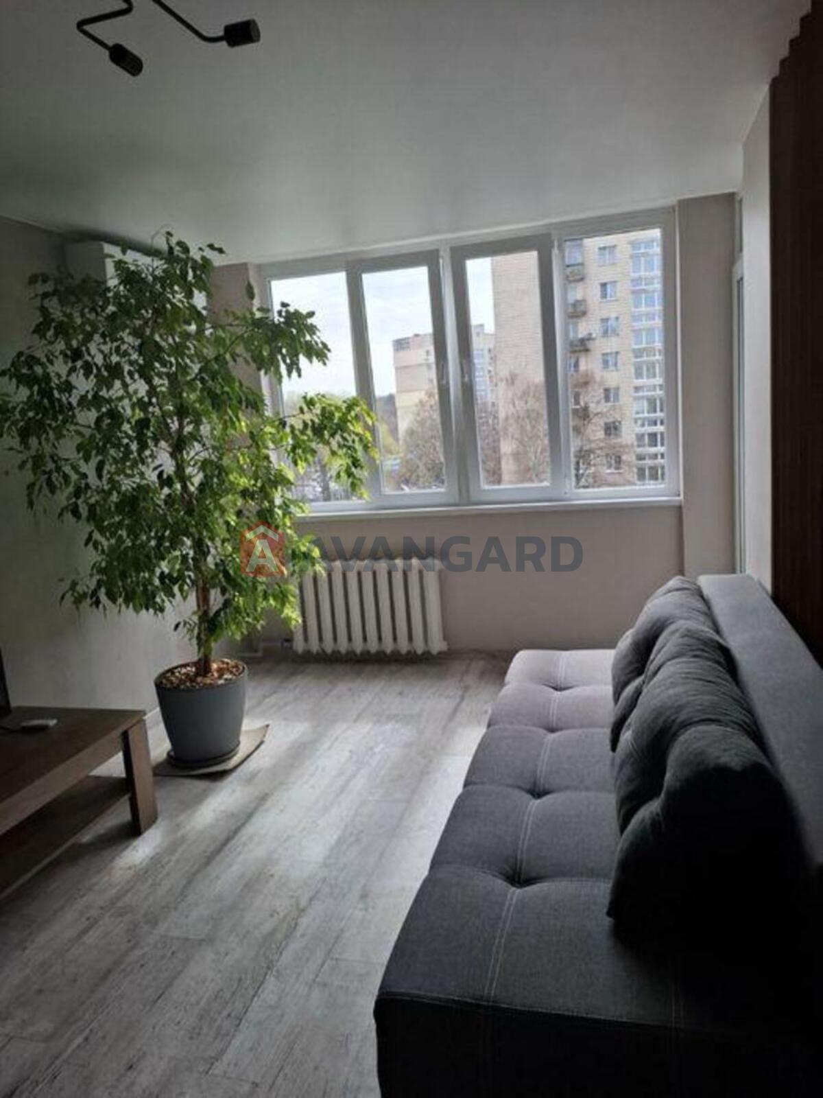 1 ��. ��������, 40/-/8 ��. �., 5/5 ������ ���� 2