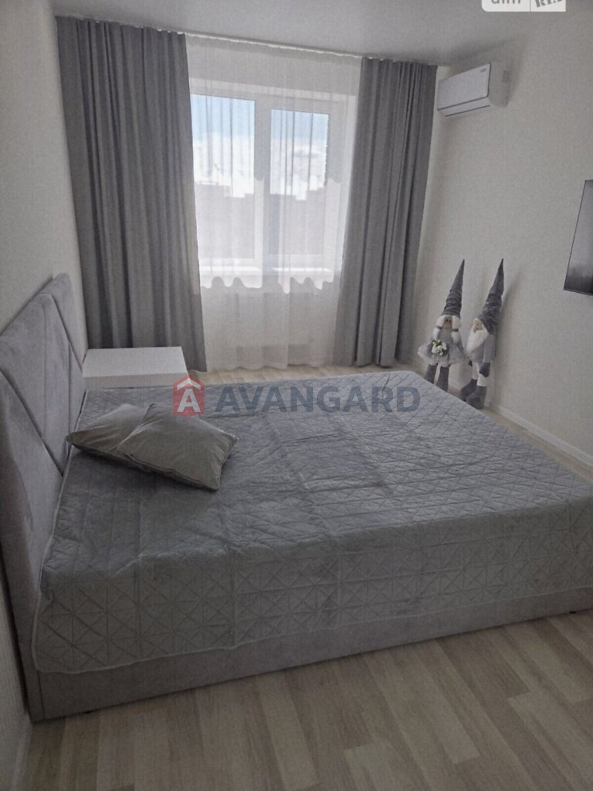 1 ��. ��������, 45/18/10 ��. �., 11/16 ������ ���� 7