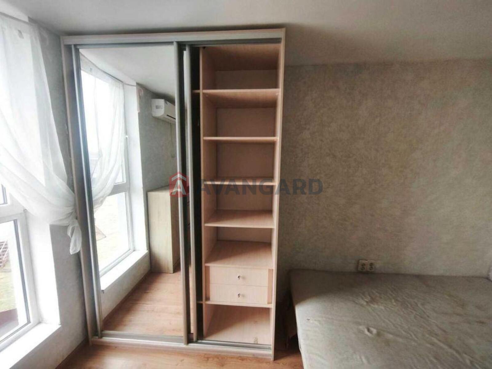 1 ��. ��������, 30/-/6 ��. �., 3/3 ������ ���� 9